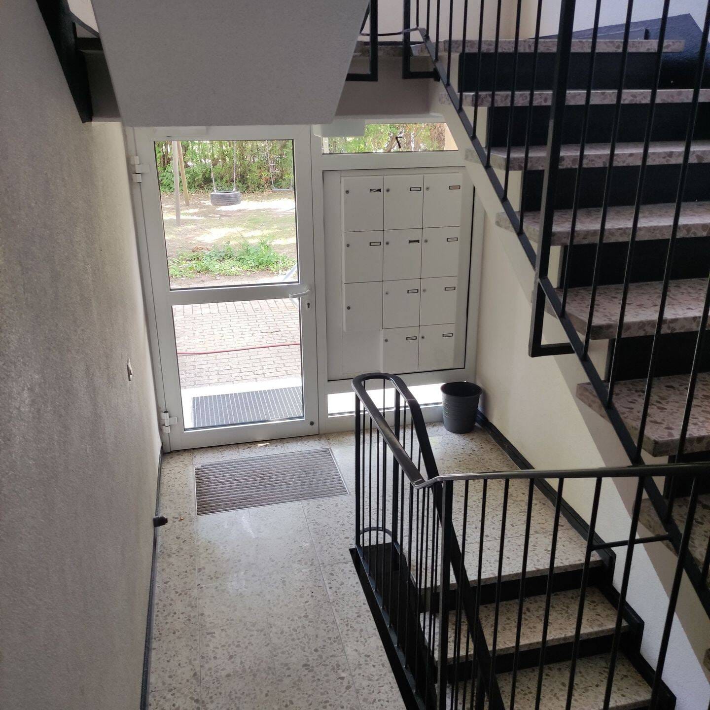 Immobilie in Hilden - Gut aufgeteilte, 3 Zi.-ETW mit S/W Balkon in Citynähe  - Bild 2