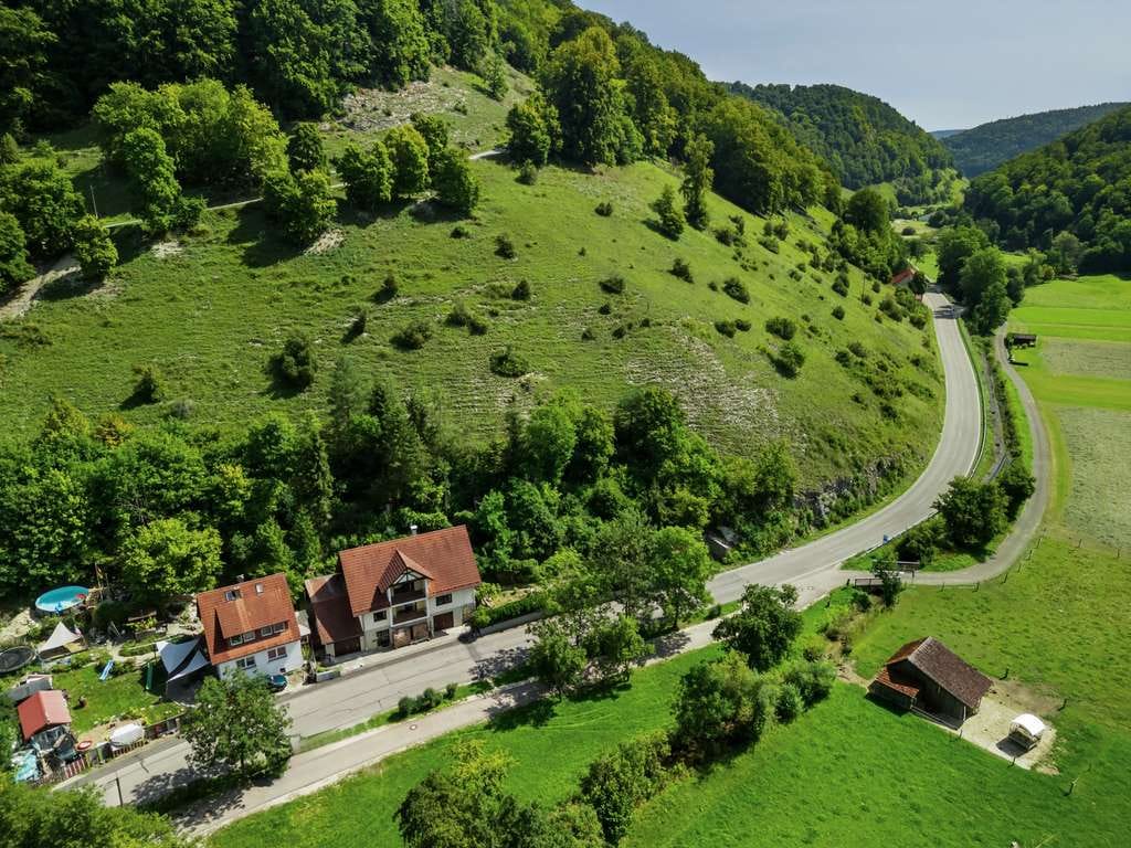 Immobilie in Schelklingen - Natur pur direkt vor der Tür Einfamilienhaus in Schelklingen - Bild 2