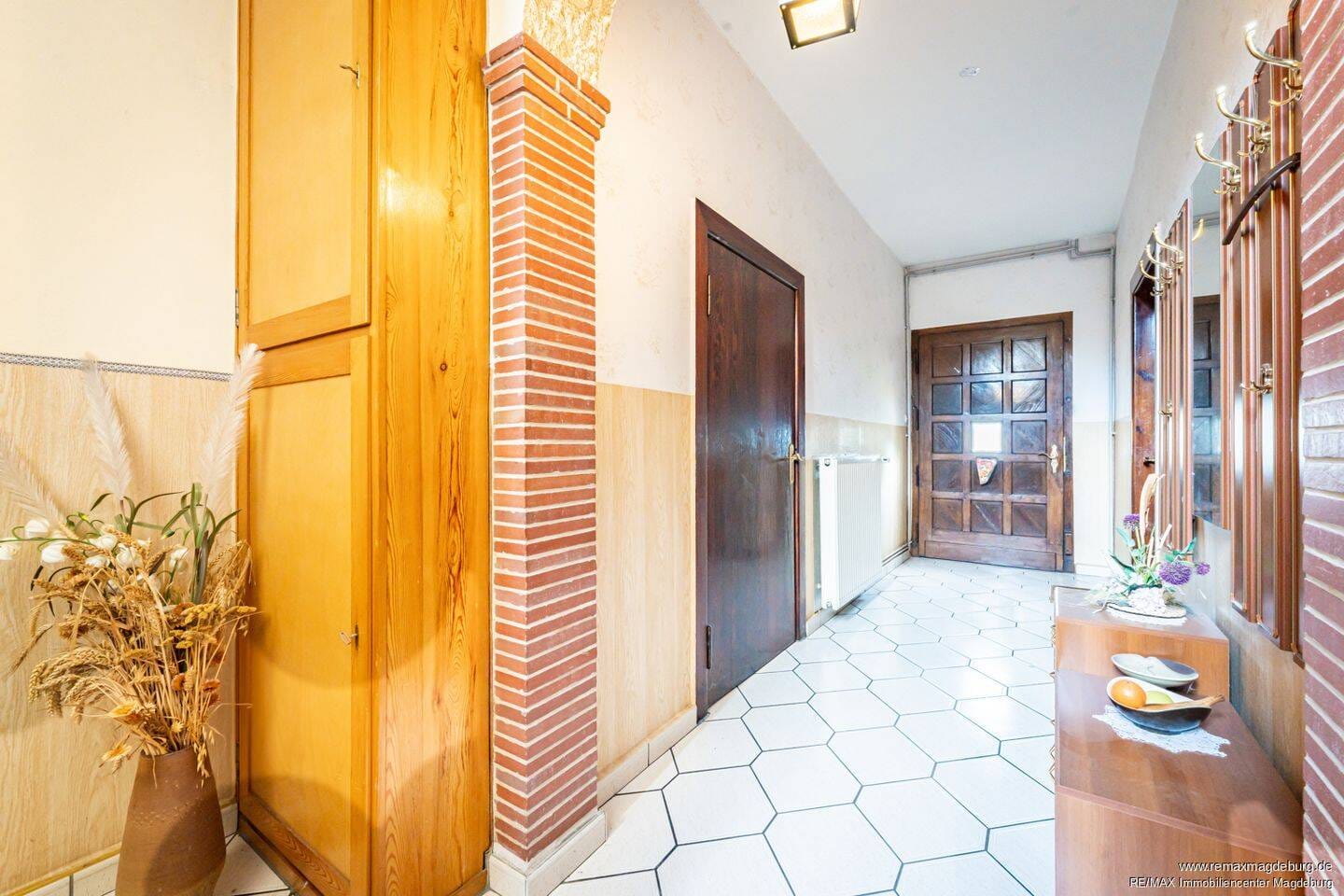 Immobilie in Genthin - Einfamilienhaus in ruhiger Lage – viel Raum für Familie, Hobby und Naturverbundenheit - Bild 3