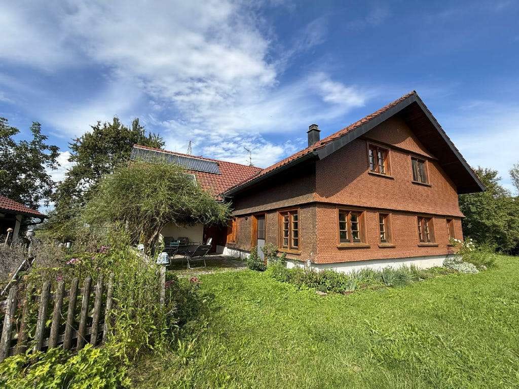 Immobilie in Sigmarszell - Wunderschönes Landhaus in absolut ruhiger Lage mit Bergsicht - Bild 1