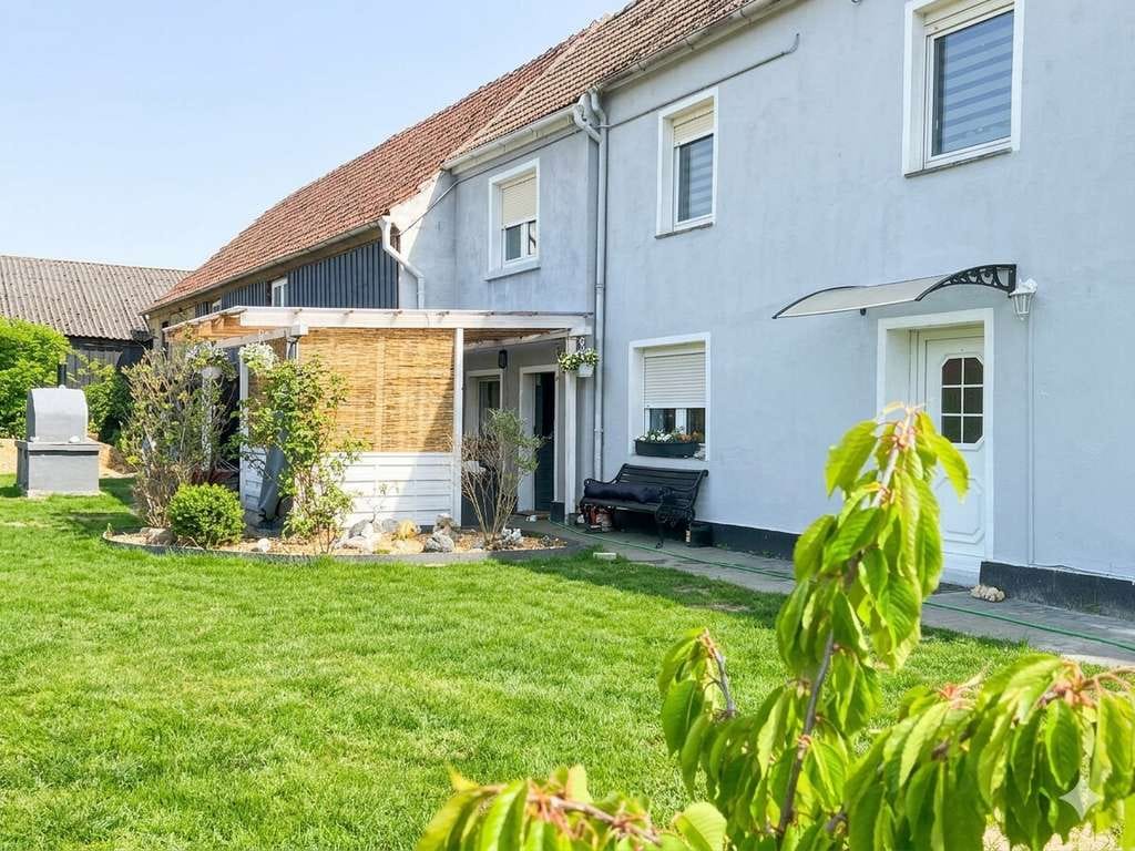 Immobilie in Uebigau-Wahrenbrück - Viel Platz für Macher: Ein- bis Zweifamilienhaus mit
XXL-Grundstück & Scheune - Bild 2