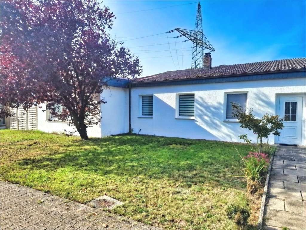 Immobilie in Südheide - Großzügiger Bungalow mit Potenzial in Unterlüß - Bild 2