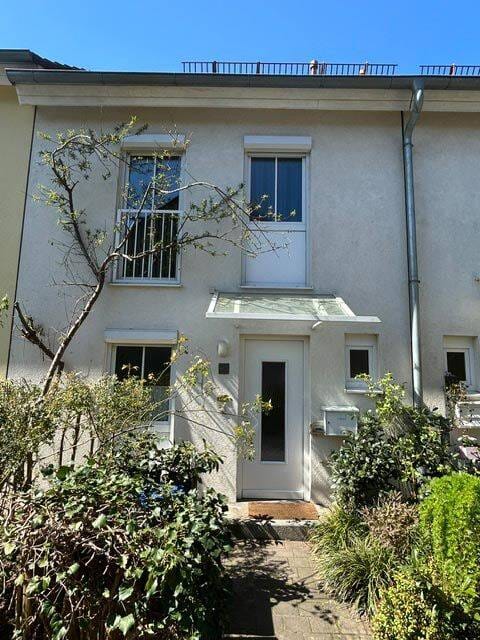 Immobilie in Bad Klosterlausnitz - Doppelhaushälfte in ruhiger Wohngegend mit Garten, Garage und Stellplatz - Bild 0