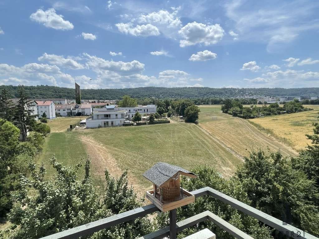 Immobilie in Gerlingen - Renditeobjekt mit 4,5% in Gerlingen +++ 2 Zi.- Wohnung mit EBK, Balkon und PKW- Stpl. +++ - Bild 0
