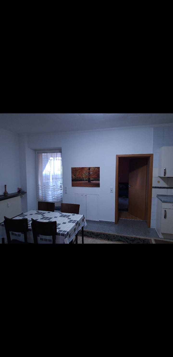 Immobilie in Kirchheimbolanden - Schönes Mehrfamilienhaus mit Ladengeschäft zu Verkaufen, direkt vom Besitzer. - Bild 1