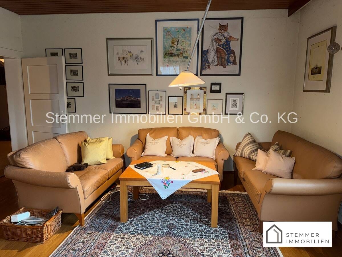 Immobilie in Pressath - Seltene Gelegenheit in Pressath - Wohnhaus mit Hofcharakter und Nebengebäuden - Bild 2