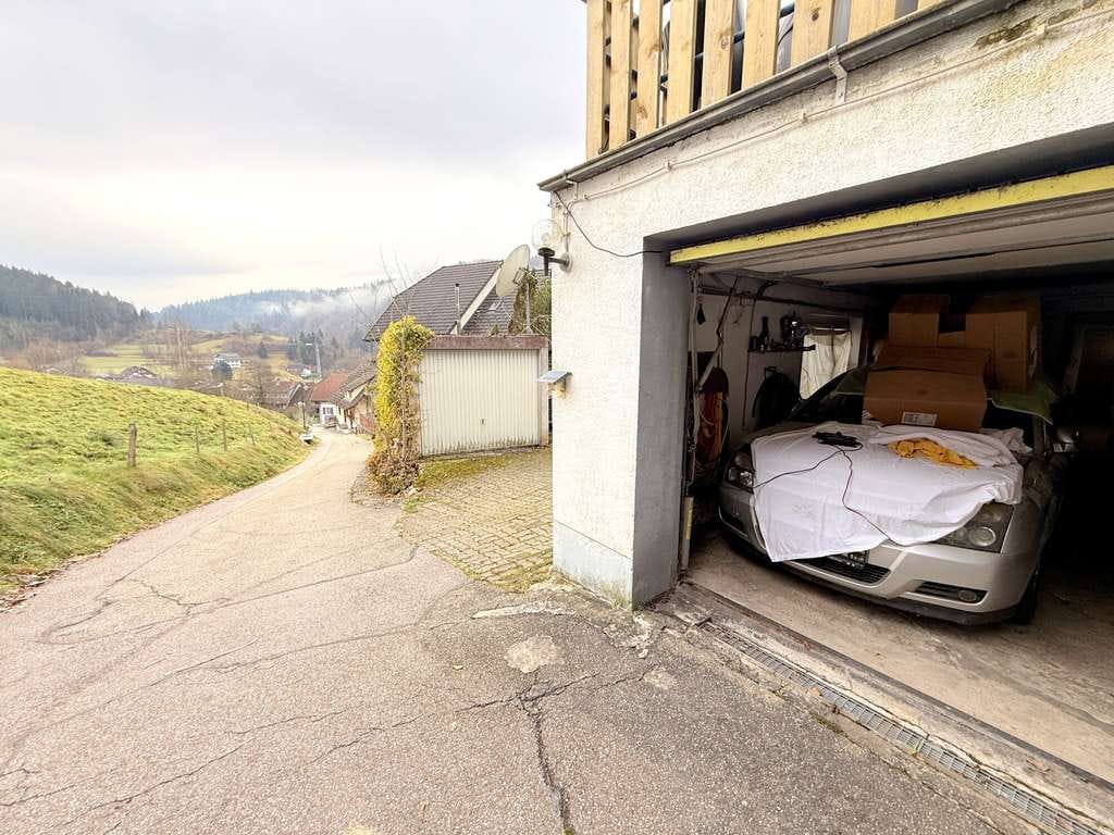 Immobilie in Kleines Wiesental - Zweifamilienhaus in ruhiger Lage mit Bergblick und Sonnenterrasse - Bild 4