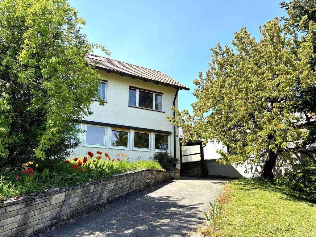 Immobilie in Neuffen - Einfamilienhaus mit zwei Flurstücken - Bild 0