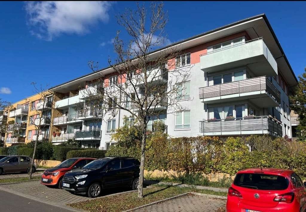 Immobilie in Falkensee - Für Kapitalanleger: attraktive und renditestarke Penthouse-Maisonettewohnung in der Gartenstadt - Bild 0