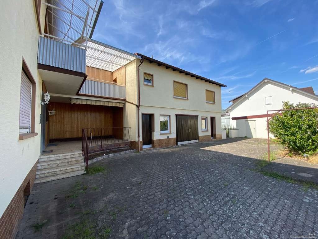 Immobilie in Waghäusel - 2-Familienhaus mit Scheune in Waghäusel-Wiesental zu verkaufen! - Bild 1