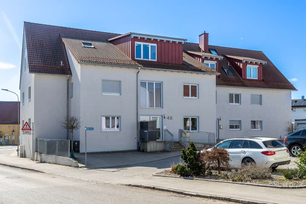 Immobilie in Hüttisheim - Vermietete 2-Zimmer-Wohnung (ca. 54 m²) – modernisiert & mit Balkon - Bild 2