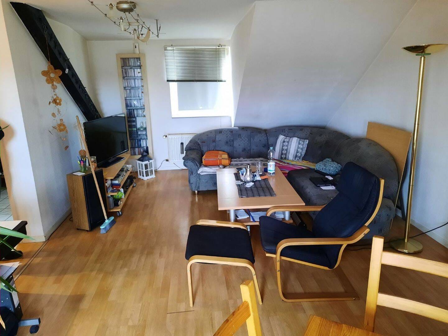 Immobilie in Tönisvorst - Vermietete Terrassen-Dachgeschosswohnung im Dreifamilienhaus in St.Tönis zu verkaufen. - Bild 2