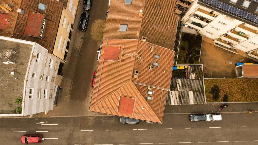 Immobilie in Pforzheim - DUVE: SUPER RENDITE! Nachh. Wertanlage in Pforzheim - 1,5 Zim.-WHG in beliebter Lage - Bild 2