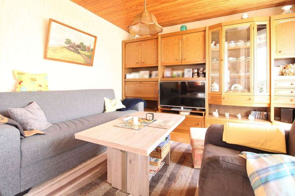 Immobilie in Pohnsdorf - Gepflegtes EFH mit großem Garten  & Doppelgarage nahe des Postsees - Bild 1