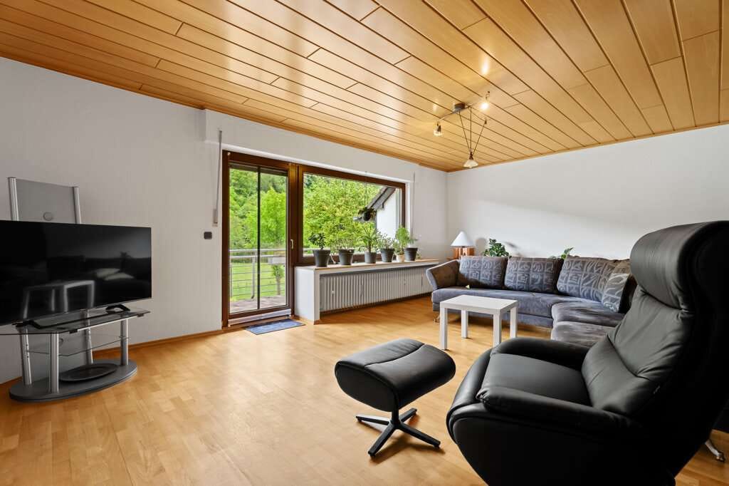 Immobilie in Simmerath - Großzügiges Familienhaus in Simmerath-Erkensruhr mit Einliegerwohnung & Traumblick ins Grüne - Bild 4