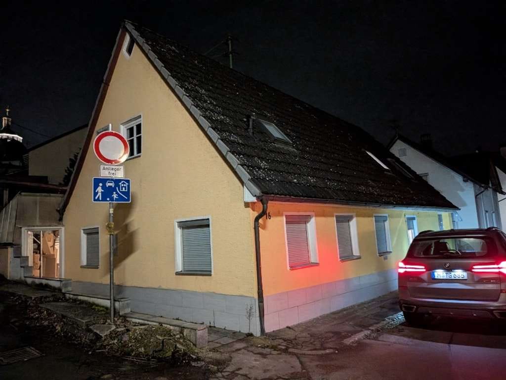 Immobilie in Günzburg - Wohnhaus mit 2 Einheiten in Günzburg | bis ca. 3.500 € KM möglich | ca. 7,5 % Renditepotenzial - Bild 0