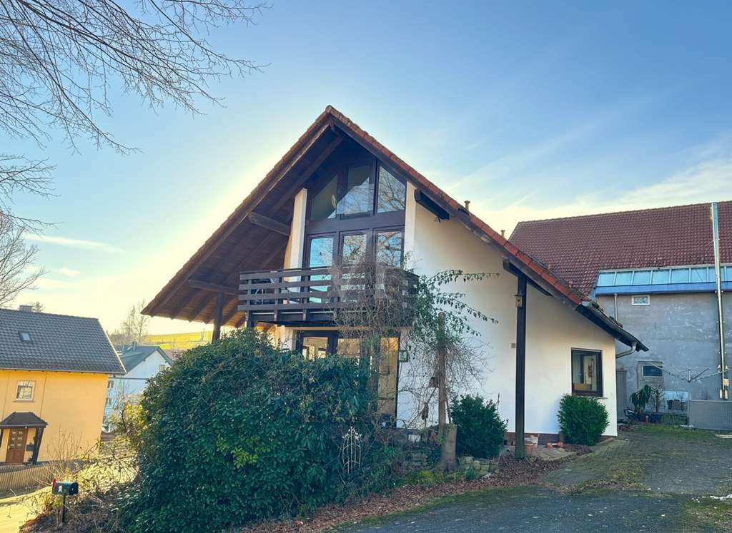 Immobilie in Hilders - Zuhause im Grünen - Gepflegtes Einfamilienhaus in idyllischer Lage der Rhön - Bild 2