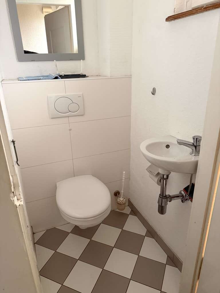 Immobilie in Vogtsburg im Kaiserstuhl - Einfamilienhaus mit Wirtschaftstrakt | sofort bezugsfähig - Bild 4