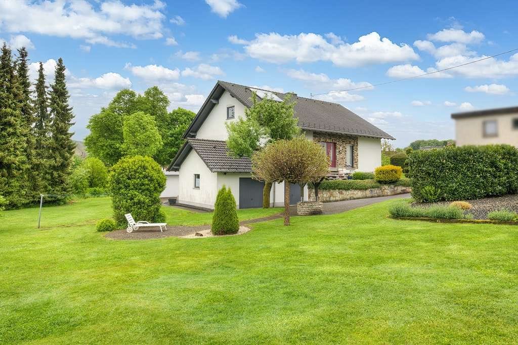 Immobilie in Helferskirchen - Großzügiges, gepflegtes Haus mit idyllischem Gartengrundstück  - Bild 3