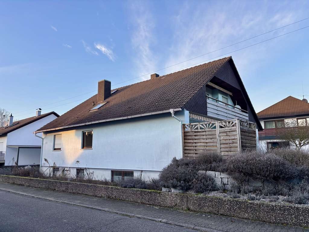 Immobilie in Neuburg am Rhein - Familienfreundliches Wohnparadies mit Garten und schönem Grundriss - Bild 1
