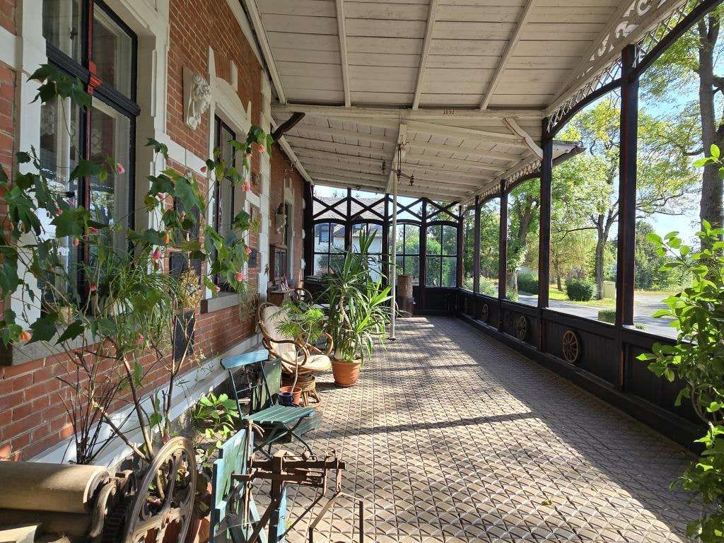Immobilie in Gefell - (A1478) einst Bahnhofswirtschaft nun ein charmant umgebautes Wohngebäude in grüner Umgebung - Bild 2