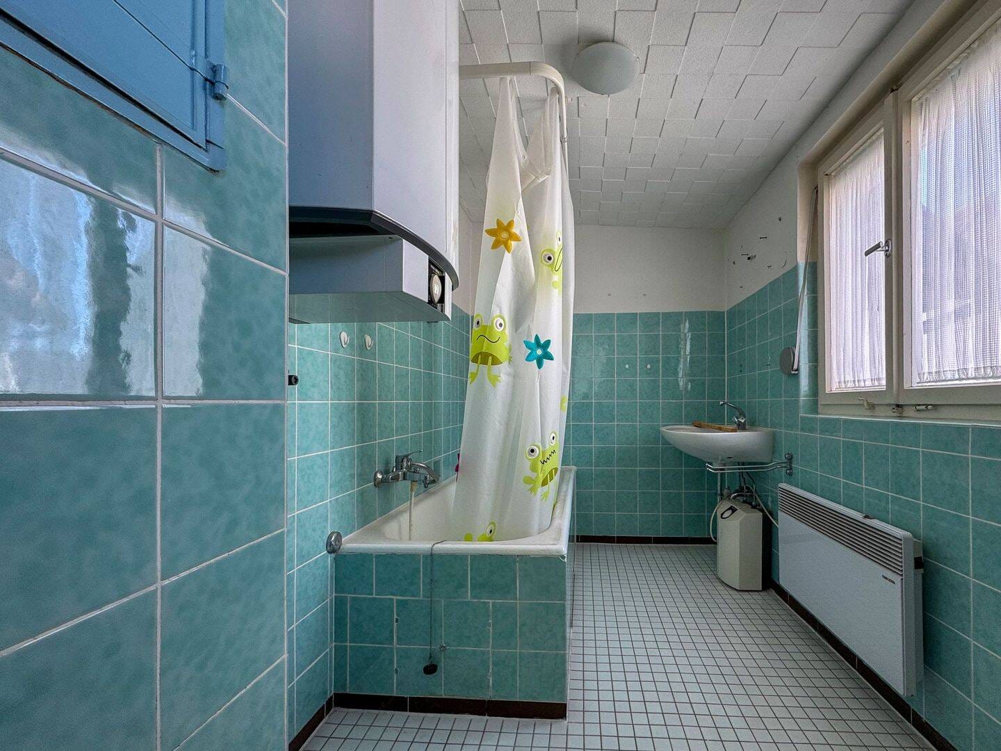 Immobilie in Hülben - Liebhaberobjekt: Bauernhaus mit Scheune und Ausbaupotenzial - Bild 4