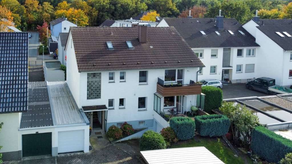 Immobilie in Paderborn - Charmante Bestandsimmobilie am Ferrariweg – Ideal für Ihr neues Zuhause oder als Investition - Bild 1