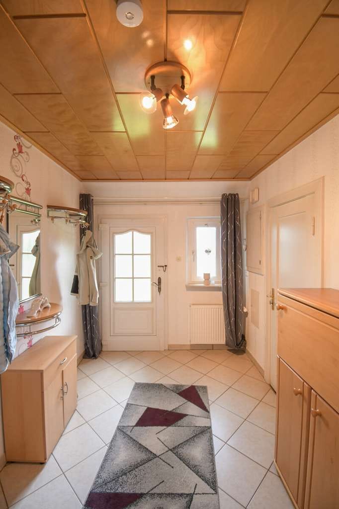 Immobilie in Edewecht - 6727 - Ländlich wohnen mit Potenzial
Behagliches Zuhause mit Charakter, Sommergarten & großem Garte - Bild 1