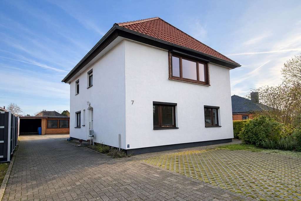 Immobilie in Langwedel - Renovierungsbedürftiges Wohnhaus in ruhiger Lage von Etelsen - Bild 1