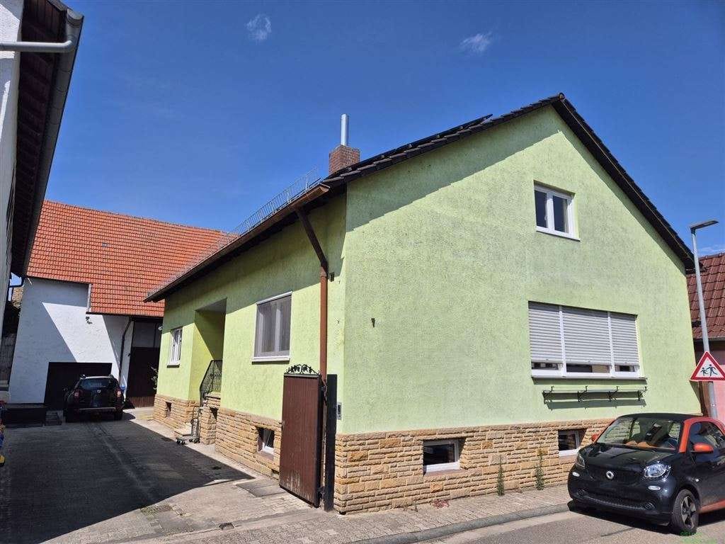 Immobilie in Gerolsheim - Großzügiges Wohnhaus mit Scheune, Zentral Gerolsheim - Bild 1
