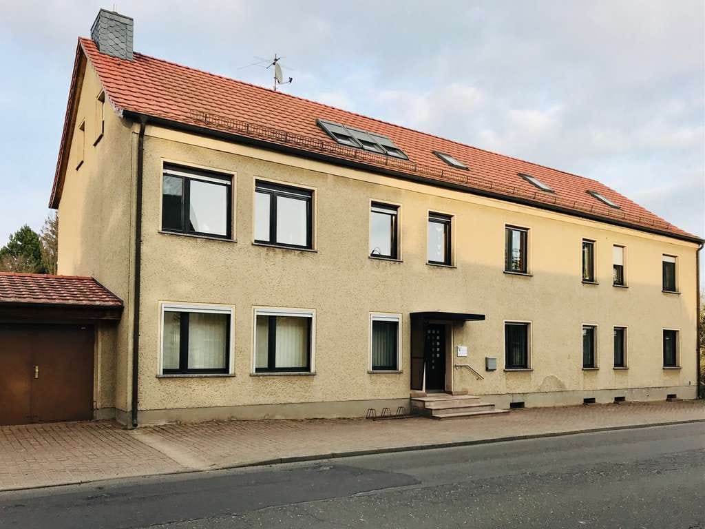 Immobilie in Niedergörsdorf - Großzügiges Wohn- und Geschäftshaus mit Pool und 1.500 m² Grundstück - Bild 0