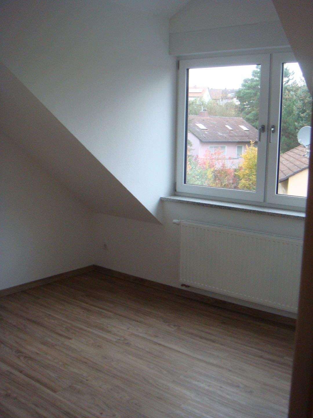 Immobilie in Estenfeld - Moderne, großzügig geschnittene 3,5-Zimmerwohnung in Estenfeld für Kapitalanleger - Bild 3