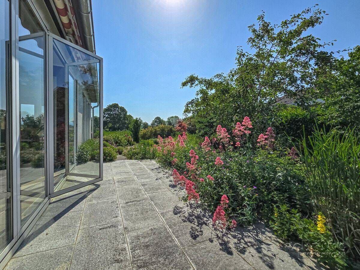 Immobilie in Willstätt - Gepflegter Bungalow mit Gartenidylle in Willstätt-Ortsteil - Bild 3