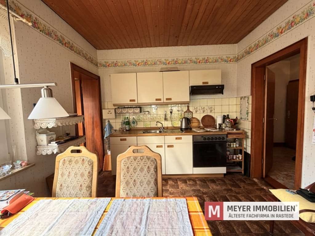 Immobilie in Wiefelstede - Großzügiges Zweifamilienhaus in Wiefelstede/Nuttel (Obj.-Nr. 6630) - Bild 3
