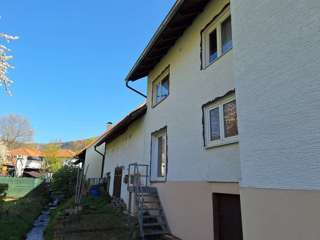 Immobilie in Loffenau - 2-Familienhaus in idyllischer Lage in 76597 Loffenau - Handwerker- und Sanierungsobjekt - Bild 4