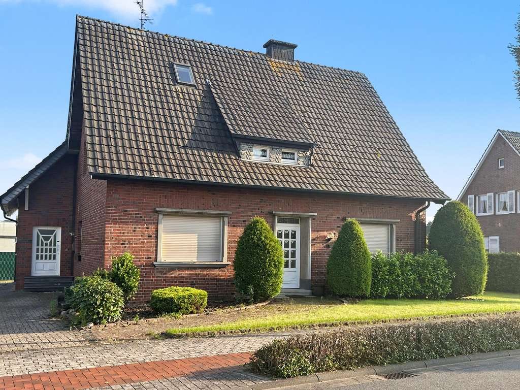 Immobilie in Südlohn - Freies Zweifamilienhaus/Mehrgenerationenhaus mit viel Platz für die gesamte Familie in Südlohn - Bild 2