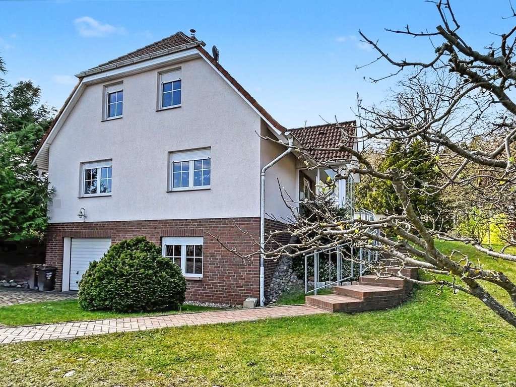 Immobilie in Marlow - Ruhig wohnen mit Weitblick-Großes Einfamilienhaus in erhöhter Lage Marlows mit Blick ins Recknitztal - Bild 4