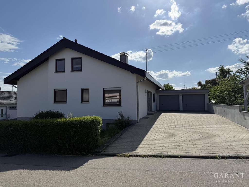 Immobilie in Emmingen-Liptingen - Bezugsbereites Mehrfamilienhaus mit vielfältigen Nutzungsmöglichkeiten und schönem Garten! - Bild 1