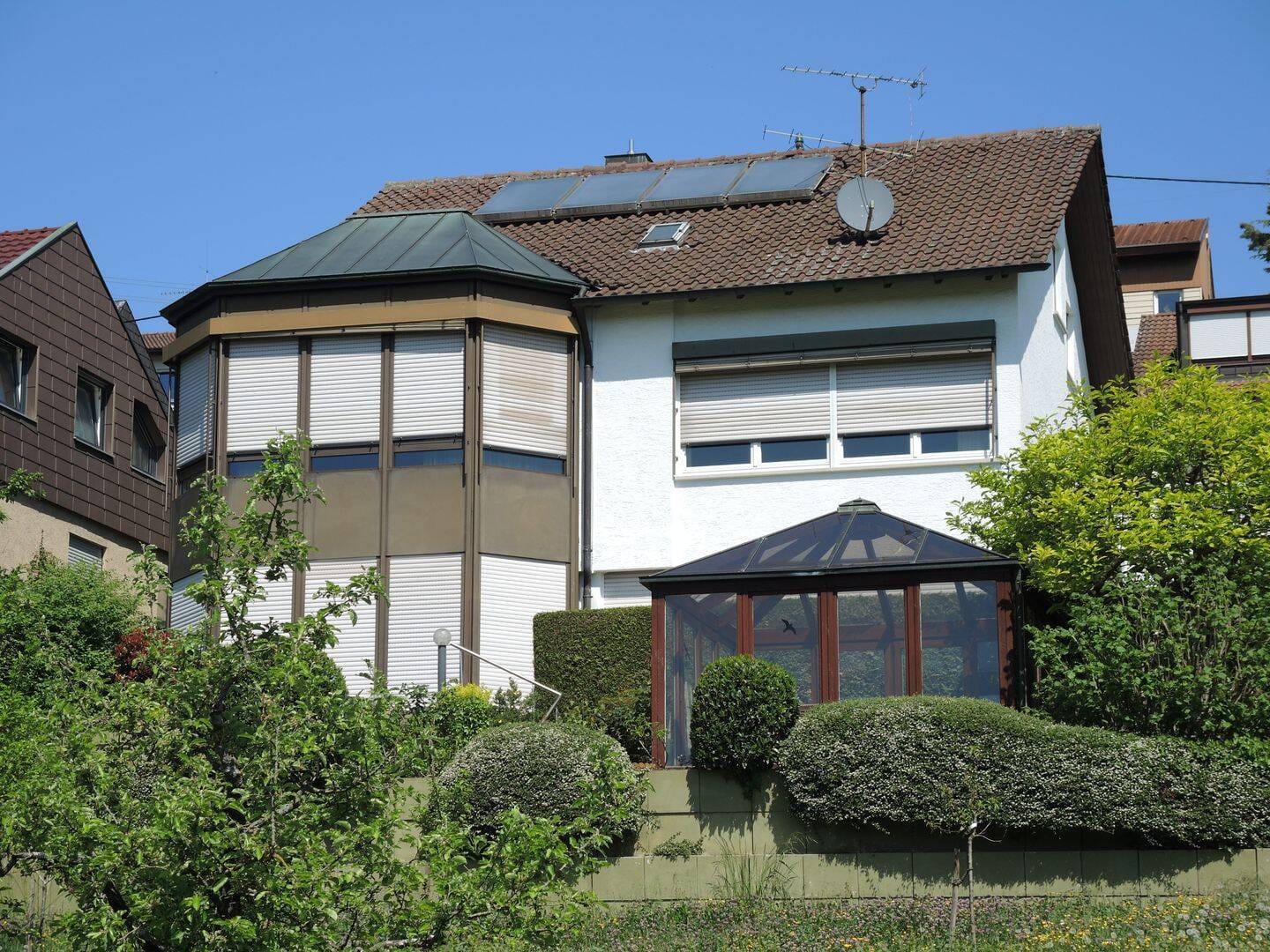 Immobilie in Remshalden - Aussichtslage mit Grundst. ca. 788 m², Exkl. Einfamilienhaus, Wohnfl. ca. 220 m², 73630 Remshalden! - Bild 1