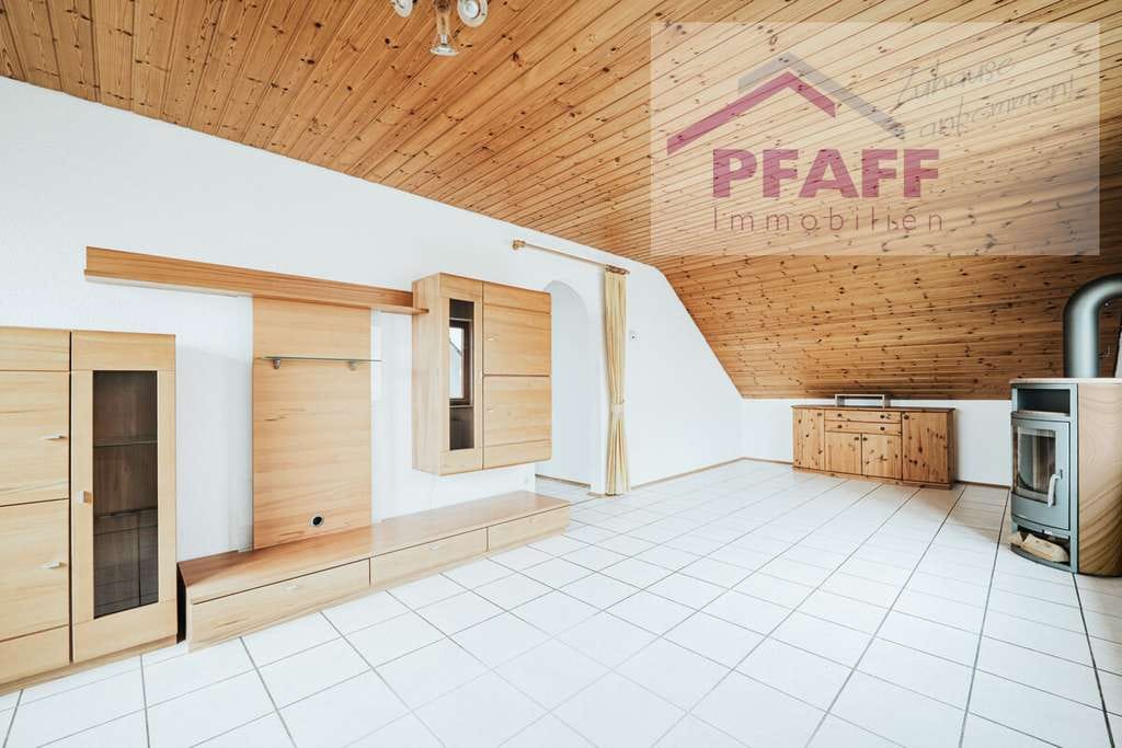 Immobilie in Allensbach - Zuhause ankommen in Allensbach-Langenrain! Außergewöhnliche 5 Zimmer-Wohnung im DG, frei ab sofort - Bild 2