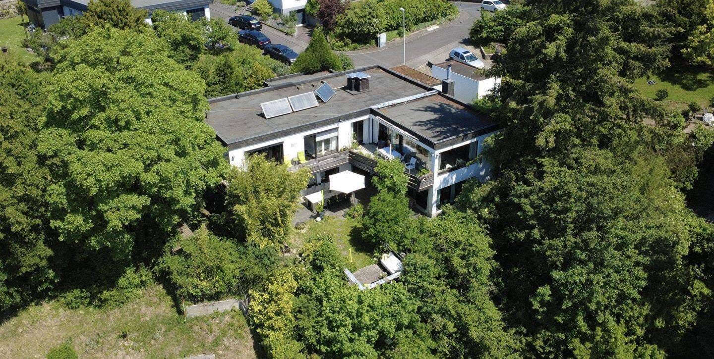 Immobilie in Birlenbach - Hereinspaziert - Ihr Traumhaus in bester Lage - viel Platz für Familie und Beruf! - Bild 1