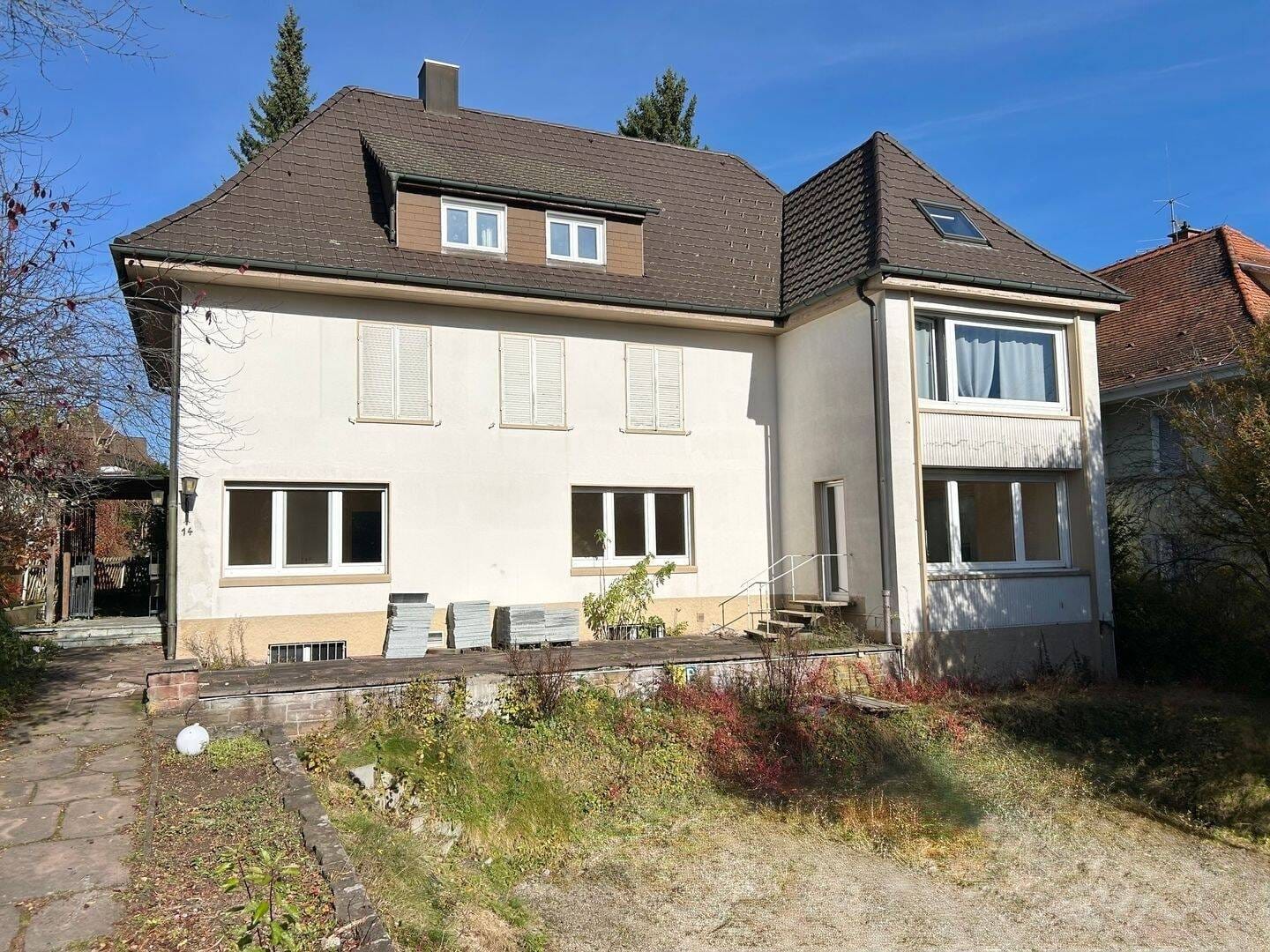 Immobilie in St. Georgen im Schwarzwald - Historische Stadtvilla mit 4 Wohneinheiten und großem Grundstück im Herzen von Sankt Georgen“ - Bild 0