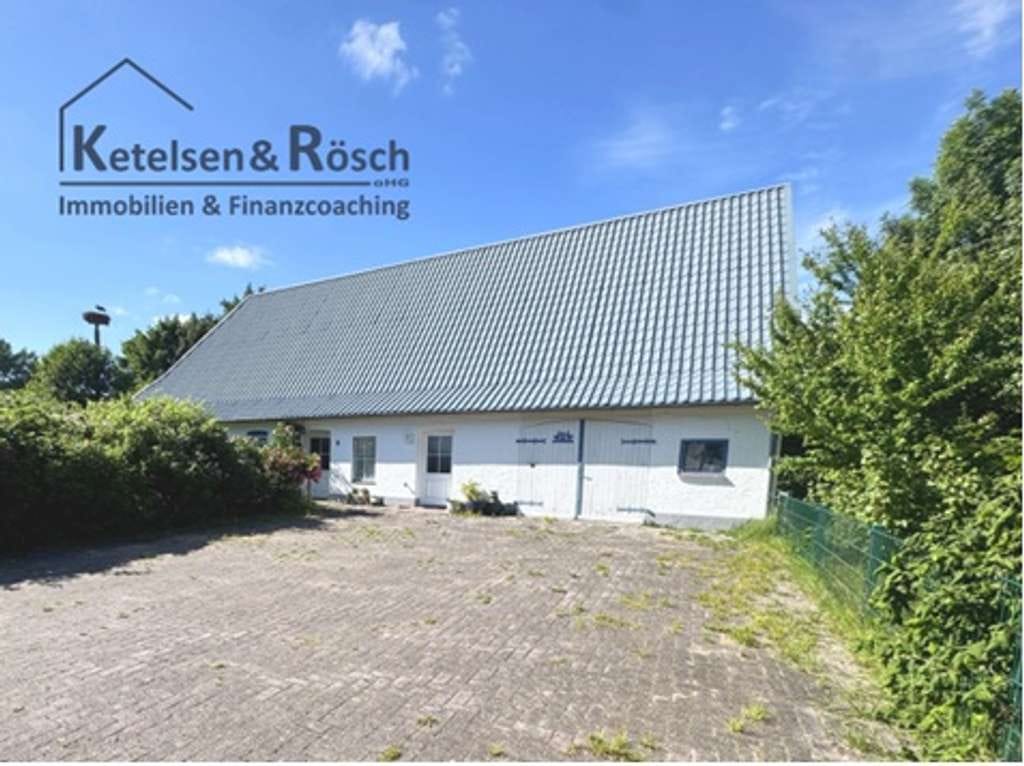 Immobilie in Bergenhusen - Gepflegtes Einfamilienhaus mit kleiner Scheune und Erweiterungspotential - Bild 0