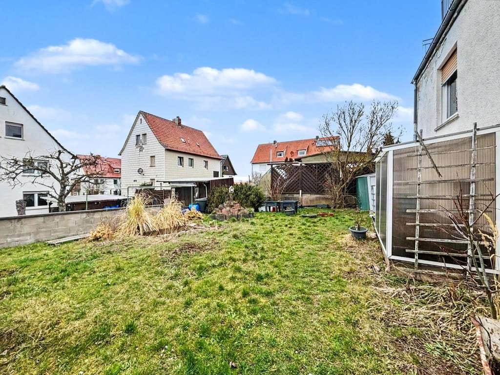 Immobilie in Heringen - Mehrfamilienhaus mit drei Wohneinheiten, Garagen und Ausbaupotenzial in Leimbach - Bild 1