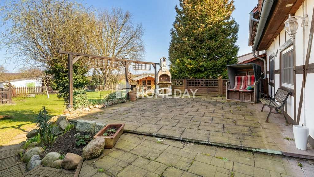 Immobilie in Querenhorst - Platz für Träume: Saniertes Fachwerkhaus mit Stallungen und Gartenparadies in Querenhorst - Bild 4