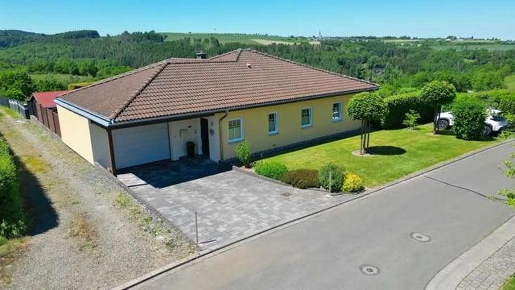 Immobilie in Rascheid - Moderner, freistehender Winkelbungalow in ruhiger Lage - Bild 0