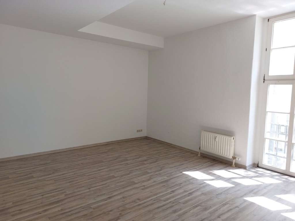 Immobilie in Auerbach/Vogtland - Attraktives Apartement in ehemaliger Textilfabrik, mit Aufzug, zentrumsnah, Denkmalschutz! - Bild 2