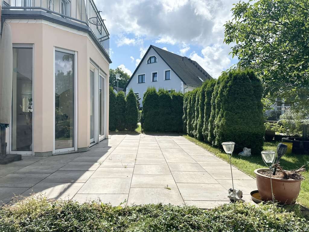 Immobilie in Hohenkirchen - Großzügiges Wohnhaus direkt an der Ostsee – ideal für Familien, Mehrgenerationen und Kapitalanleger - Bild 3