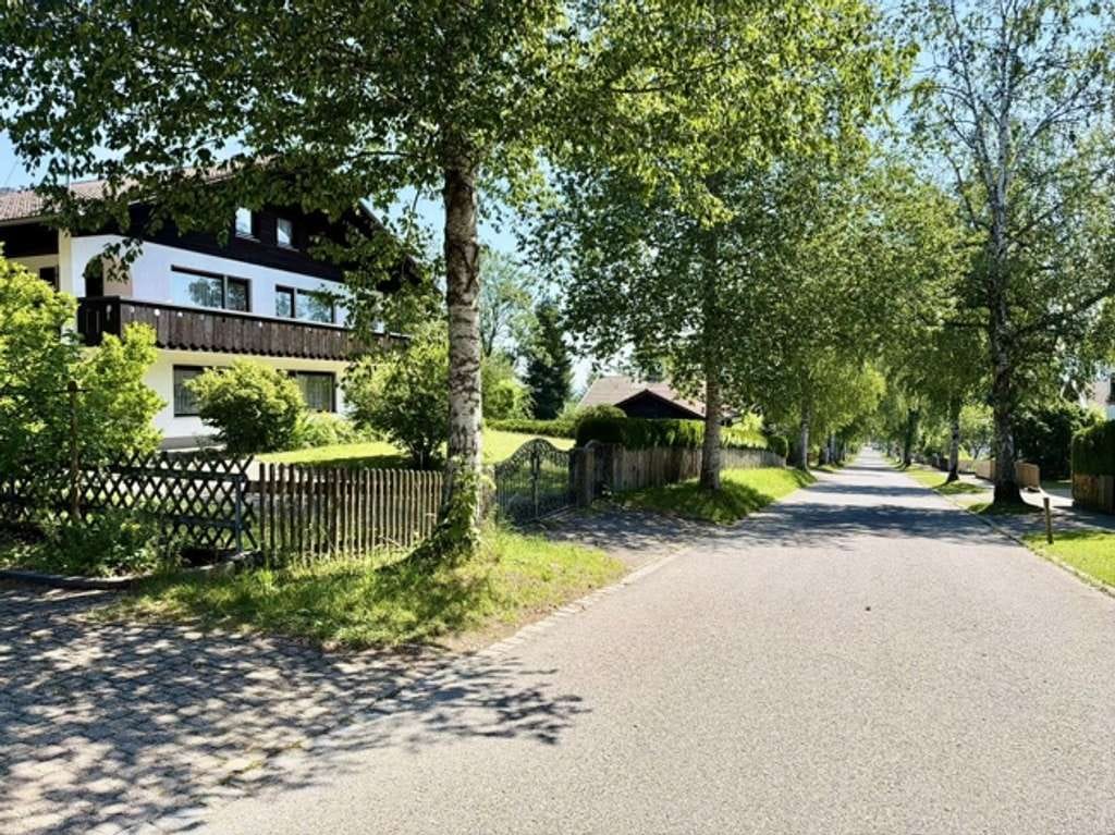 Immobilie in Schwaigen - Schwaigen/Grafenaschau: Mehrfamilienhaus plus weiterer Bauplatz in traumhafter Lage - Bild 1