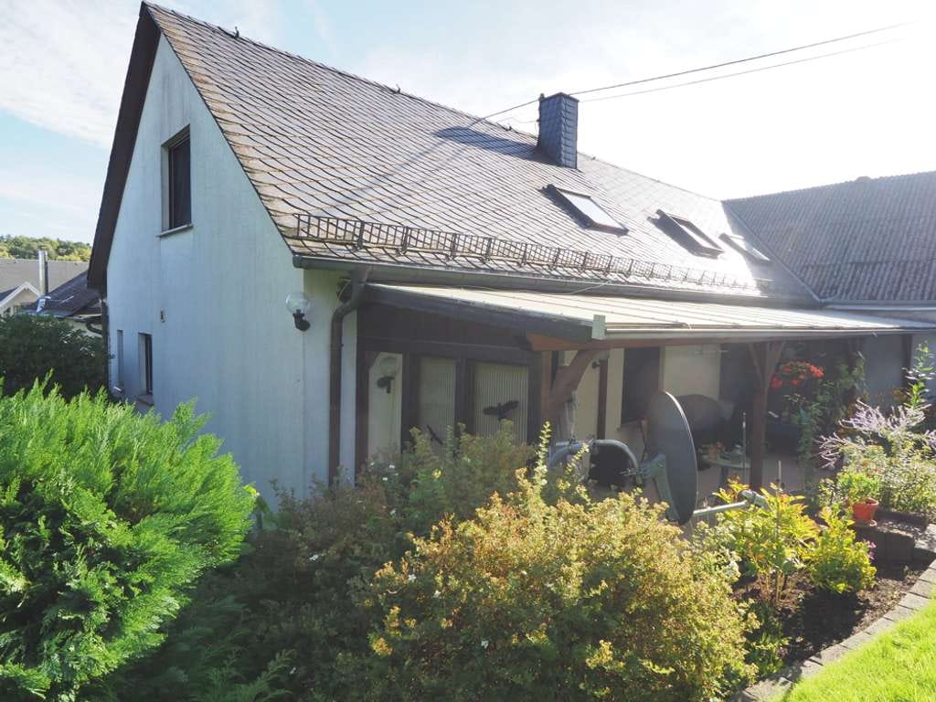 Immobilie in Dierdorf - Einfamilienhaus mit separatem Apartment und großem Nebengebäude - Bild 2